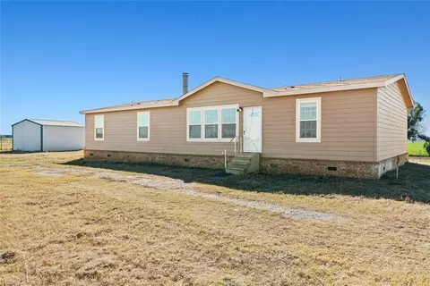 Exterior - 260505 E 850 Rd, Watonga, OK 73772 photo 3 of 7