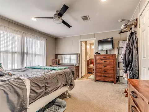 Bedroom - 45 Deer Run Rd, Mcloud, OK 74851 photo 8 of 8
