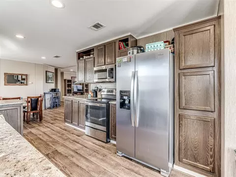 Kitchen - 45 Deer Run Rd, Mcloud, OK 74851 photo 3 of 3