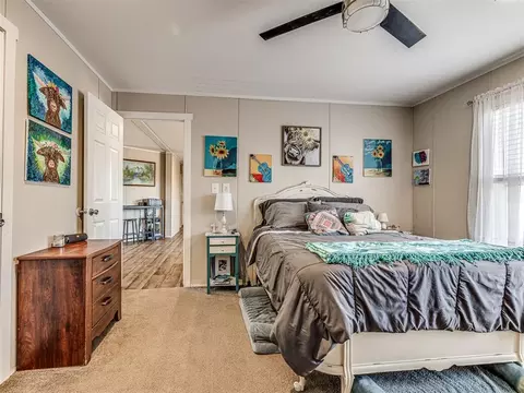 Bedroom - 45 Deer Run Rd, Mcloud, OK 74851 photo 6 of 8