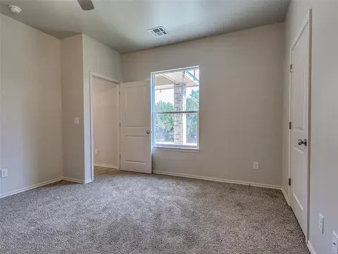 Bedroom - 104942 S Pimlico Pass, Mcloud, OK 74851 photo 9 of 9