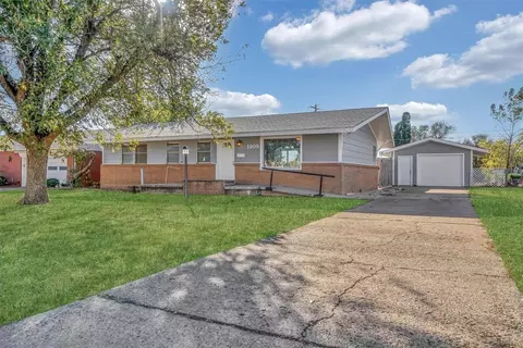 1205 N Chalmers St, Altus, OK 73521