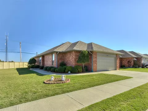 9204 Roadrunner Ave, Oklahoma City, OK 73139