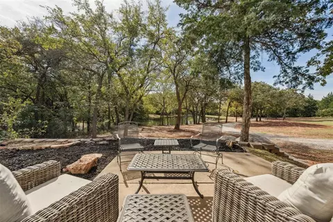 Exterior - 10600 E Covell Rd, Arcadia, OK 73007 photo 8 of 10