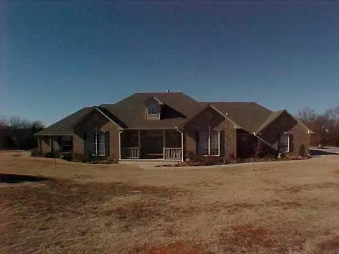 207 Kortney Dr, Tuttle, OK 73089 photo 1