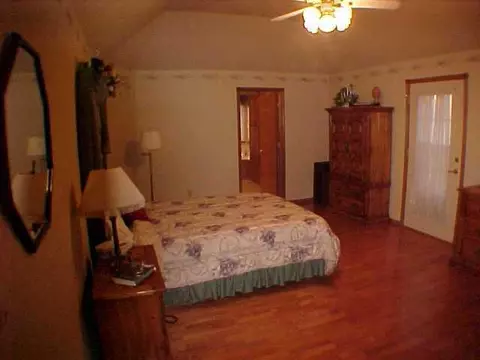 207 Kortney Dr, Tuttle, OK 73089 photo 5