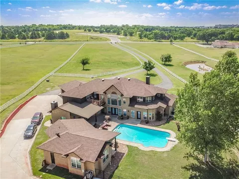 2701 SE 36th Ave, Norman, OK 73026