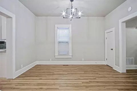 Dining - 515 E Harrison Ave, Guthrie, OK 73044 photo 1 of 1