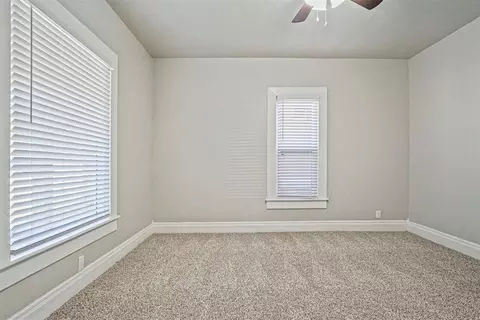 Bedroom - 515 E Harrison Ave, Guthrie, OK 73044 photo 4 of 6