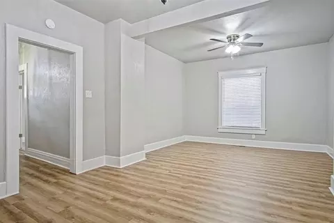 Living - 515 E Harrison Ave, Guthrie, OK 73044 photo 1 of 1