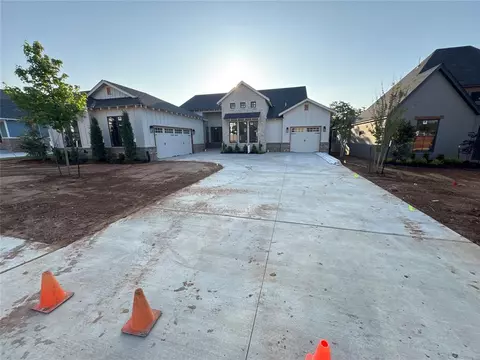 1740 Parkwood Ave, Edmond, OK 73034