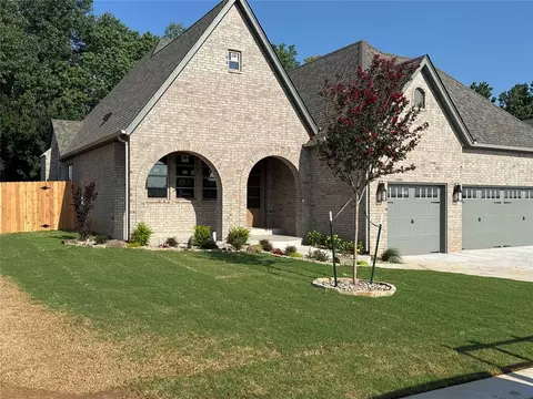 1901 Paseo Pl, Edmond, OK 73034