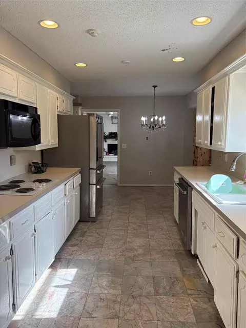 Kitchen - 1802 Logan Dr, Norman, OK 73069 photo 1 of 1