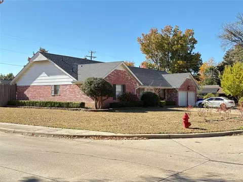 Exterior - 1802 Logan Dr, Norman, OK 73069 photo 2 of 3