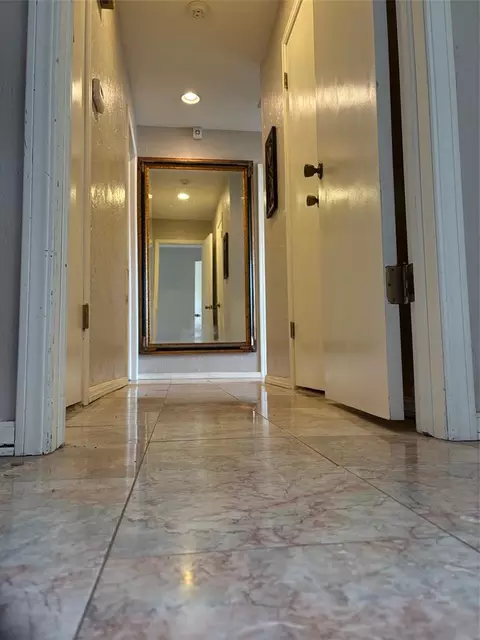 Entry Way - 1802 Logan Dr, Norman, OK 73069 photo 2 of 2