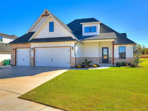 10408 SW 51st St, Mustang, OK 73064