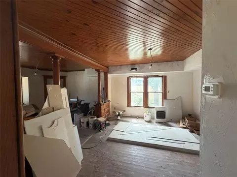 Living - 306 Elm St, Hinton, OK 73047 photo 2 of 2