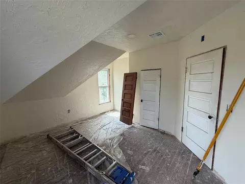Bedroom - 306 Elm St, Hinton, OK 73047 photo 2 of 4