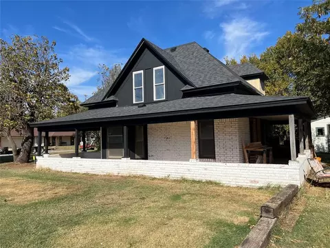 Exterior - 306 Elm St, Hinton, OK 73047 photo 2 of 2