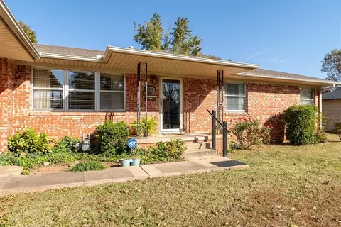 1206 E Indianola St, Wynnewood, OK 73098