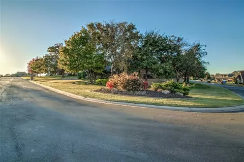 View/Area - 1663 Castellina Ct, Edmond, OK 73034 photo 1 of 1