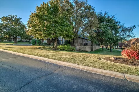 Exterior - 1663 Castellina Ct, Edmond, OK 73034 photo 5 of 5