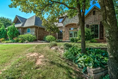 Exterior - 1663 Castellina Ct, Edmond, OK 73034 photo 2 of 5
