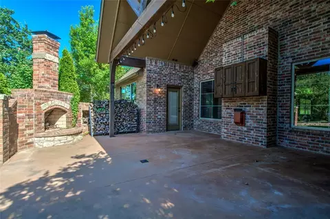 Exterior - 1663 Castellina Ct, Edmond, OK 73034 photo 3 of 5