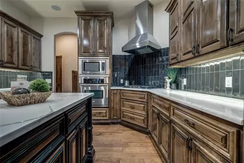 Kitchen - 1663 Castellina Ct, Edmond, OK 73034 photo 1 of 7