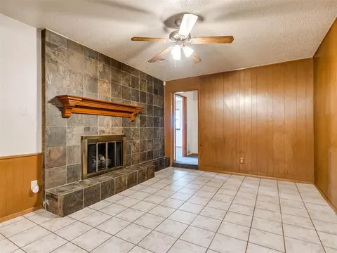 3704 N Riverside Dr, Bethany, OK 73008 photo 16