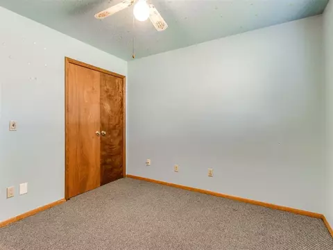3704 N Riverside Dr, Bethany, OK 73008 photo 38