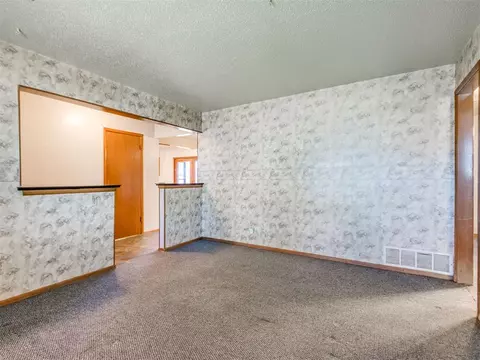 3704 N Riverside Dr, Bethany, OK 73008 photo 19