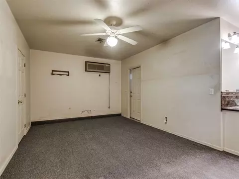 3704 N Riverside Dr, Bethany, OK 73008 photo 25