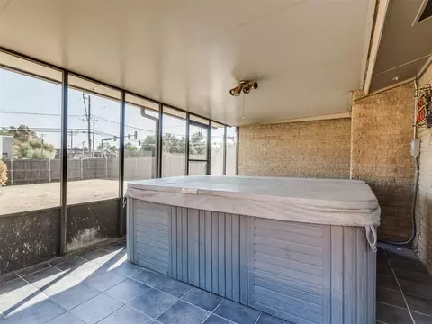 3704 N Riverside Dr, Bethany, OK 73008 photo 45
