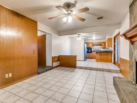 3704 N Riverside Dr, Bethany, OK 73008 photo 13