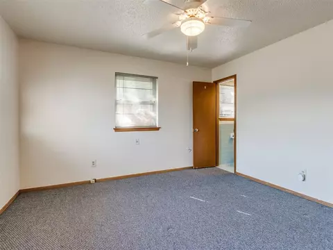 3704 N Riverside Dr, Bethany, OK 73008 photo 34