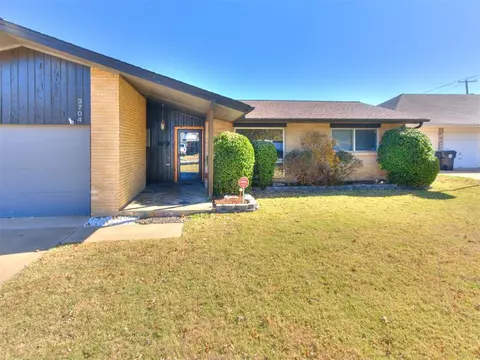 3704 N Riverside Dr, Bethany, OK 73008 photo 4