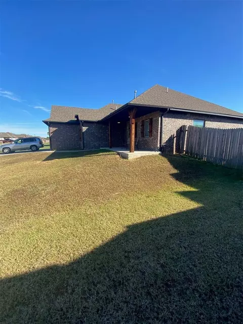 Exterior - 20768 Santa Fe Ave, Harrah, OK 73045 photo 3 of 3