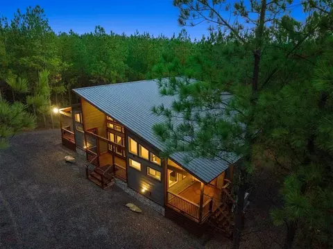 23 Red Fern Trl, Broken Bow, OK 74728