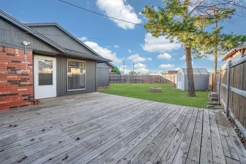 Exterior - 1101 George St, Altus, OK 73521 photo 4 of 6