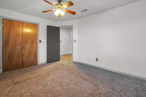 Bedroom - 1101 George St, Altus, OK 73521 photo 2 of 4