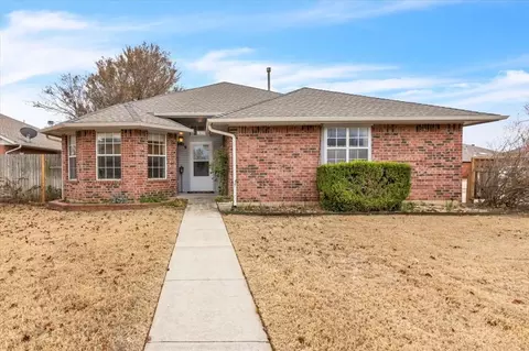 409 Whitehouse Ln, Edmond, OK 73003