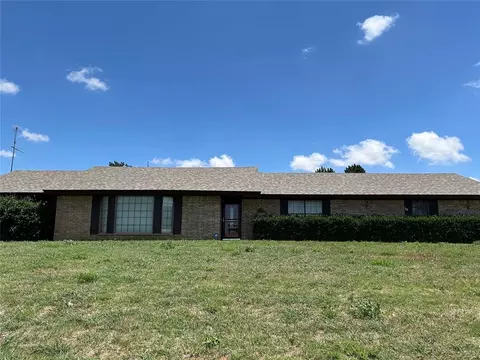 707 N 2nd Street St, Thomas, OK 73669