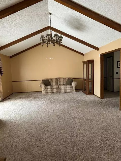 Living - 707 N 2nd Street St, Thomas, OK 73669 photo 2 of 3