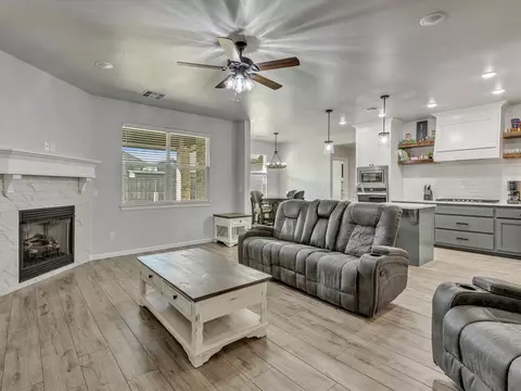 1001 Labelle Dr, Newcastle, OK 73065