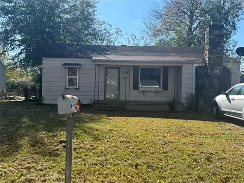 1609 Avondale St, Muskogee, OK 74403