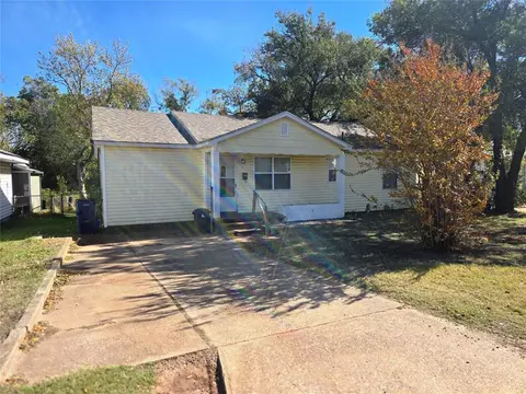 1307 Laverne Ave, Shawnee, OK 74801