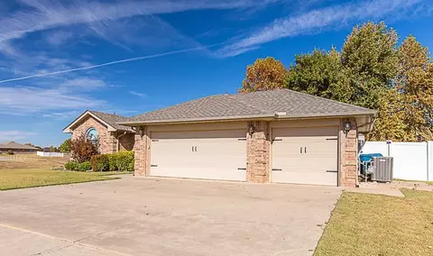 1477 SE 16th Pl, Newcastle, OK 73065