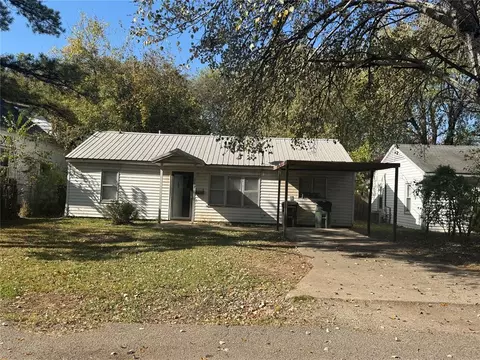 917 Walnut St, Muskogee, OK 74403
