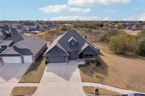 View/Area - 1500 NE 33rd Ter, Moore, OK 73160 photo 2 of 10